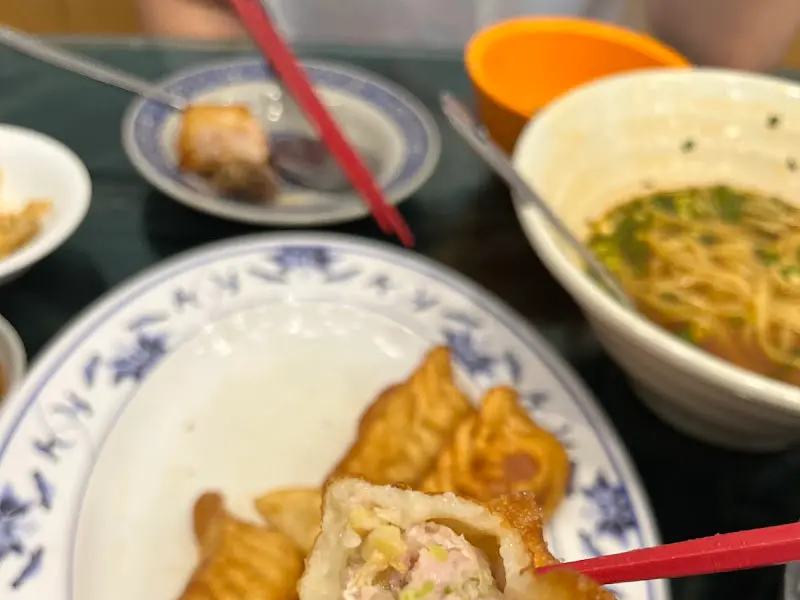 젓가락을 멈출 수 없는 군만두