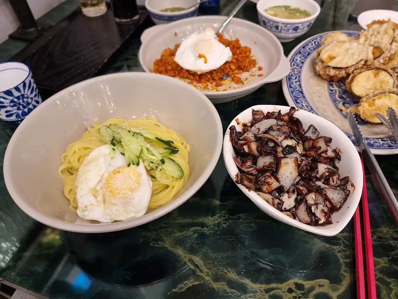 다양한 메뉴를 맛볼 수 있는 열도지