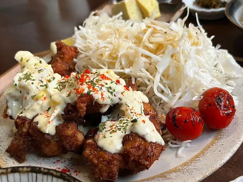 치킨난반 정식과 계란말이, 샐러드