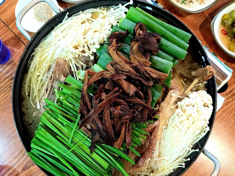 푸짐한 오리백숙