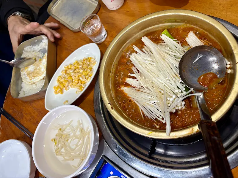 매운갈비찜과 계란, 도시락