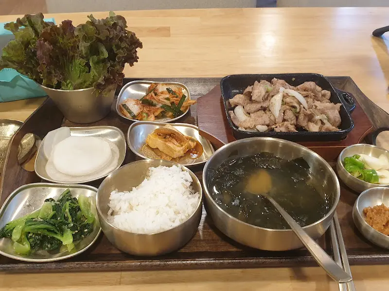 푸짐한 한 상 차림