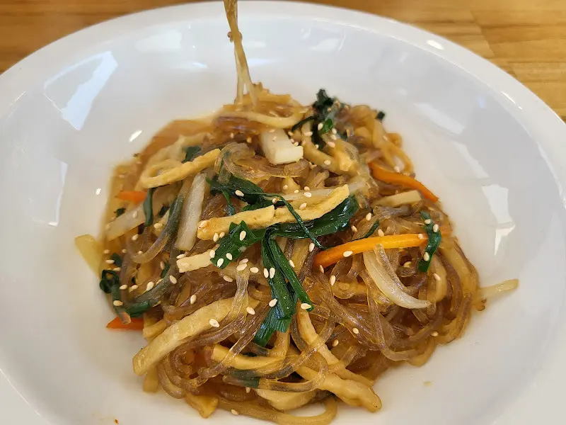 윤기가 흐르는 잡채