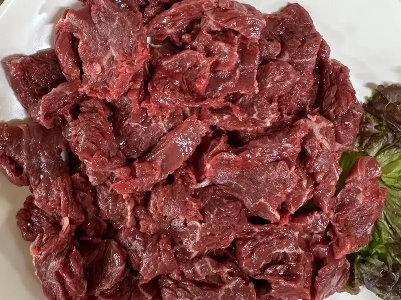 신선함이 느껴지는 육사시미