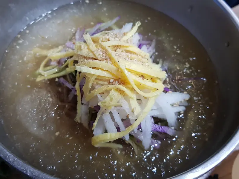 매콤한 비빔국수