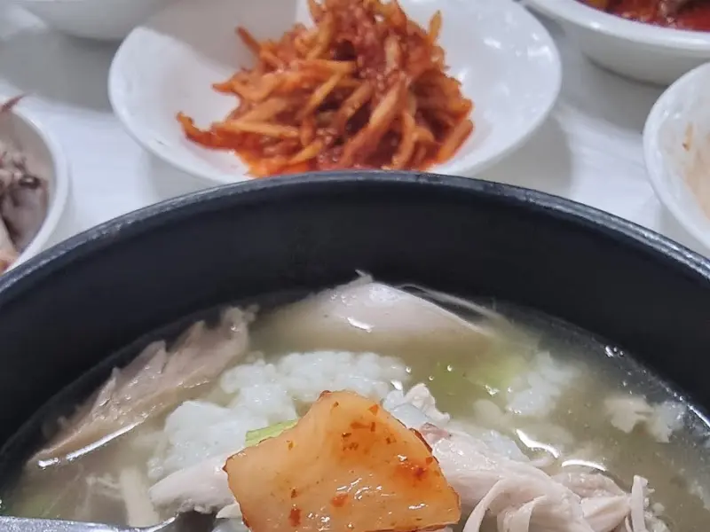 삼계탕과 밑반찬