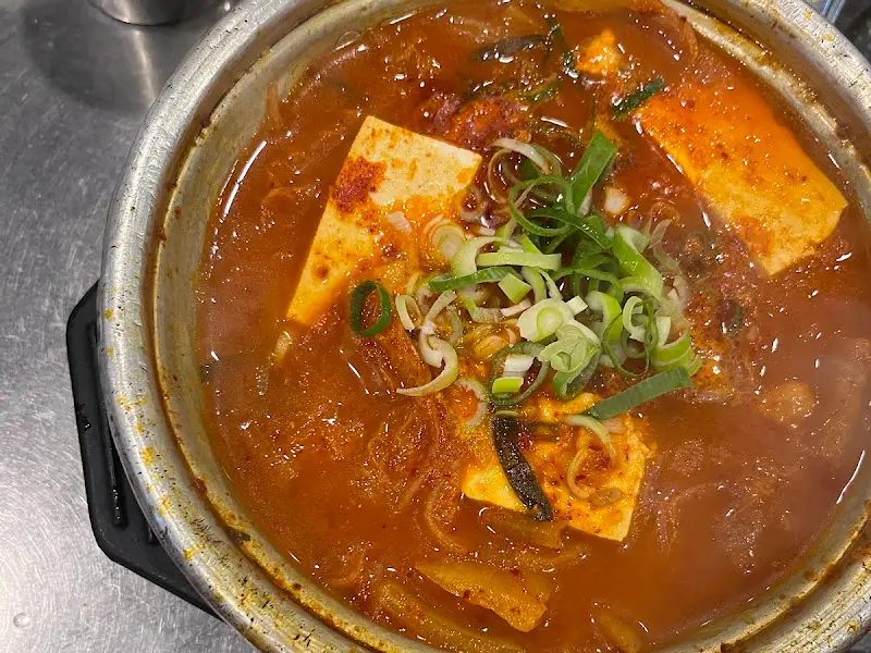 얼큰한 김치찌개