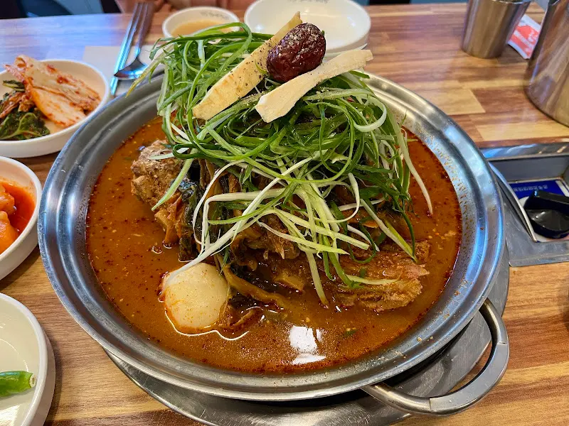 다시 봐도 먹음직스러운 감자탕