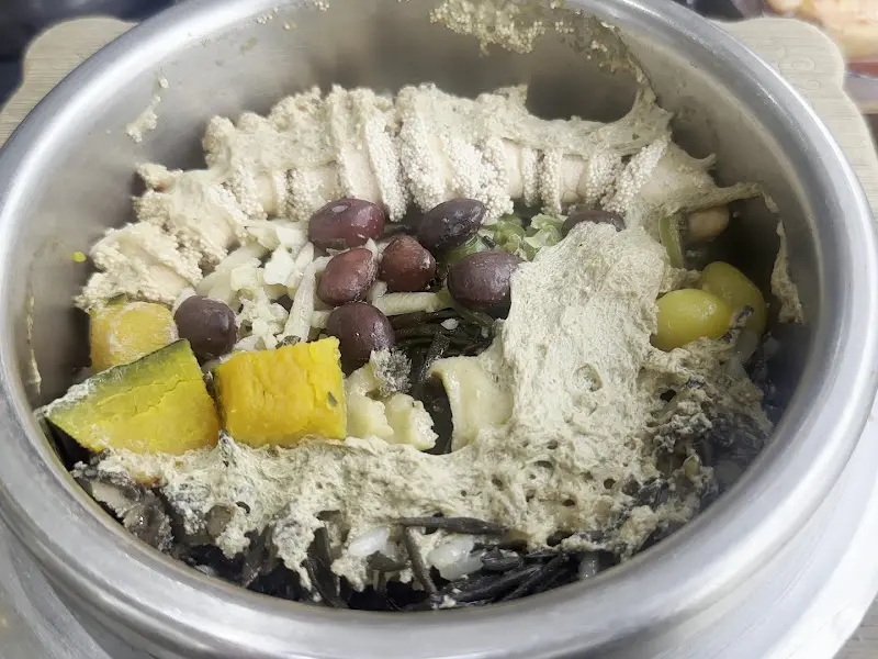 한우채끝 곤드레 솥밥