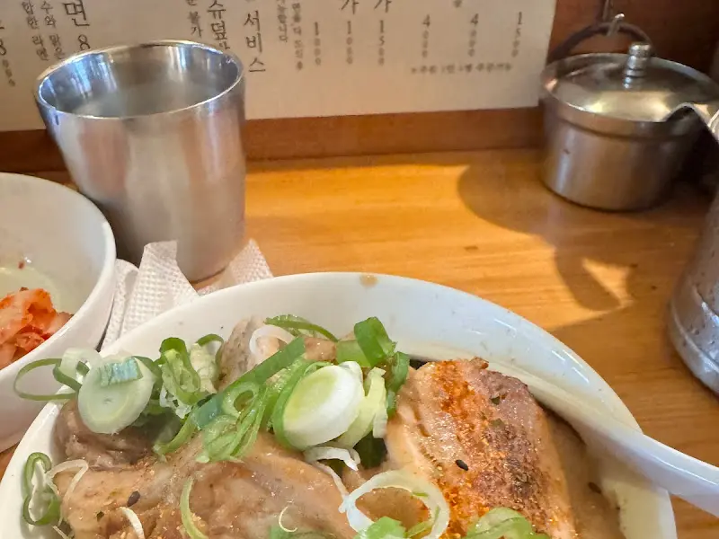 차슈덮밥 근접샷