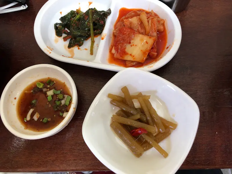 다양한 밑반찬 클로즈업