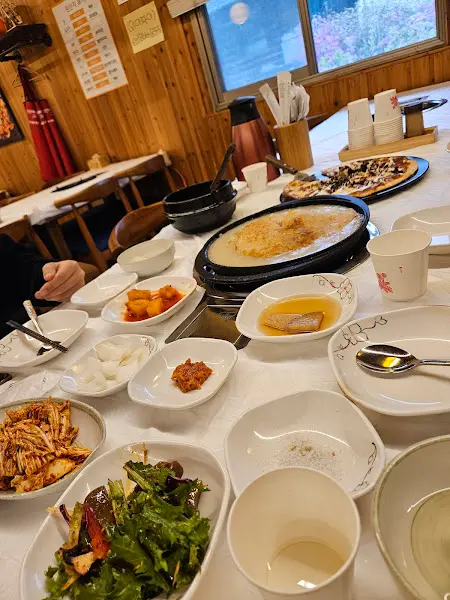 얼룩 столбом 내부 모습