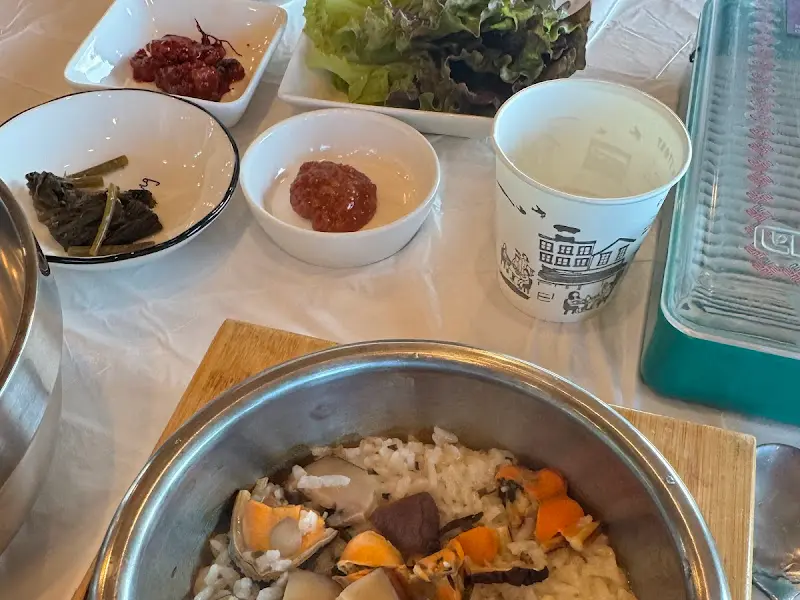 홍합섭솥밥