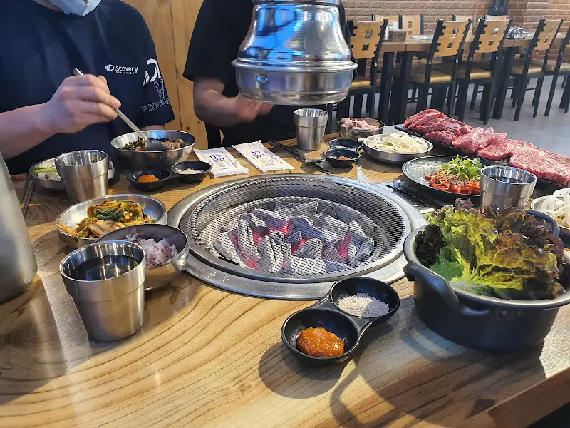 왓소 홍성점 테이블 세팅