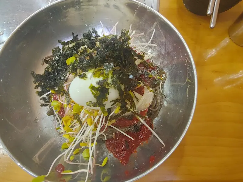 비빔 메밀 냉면