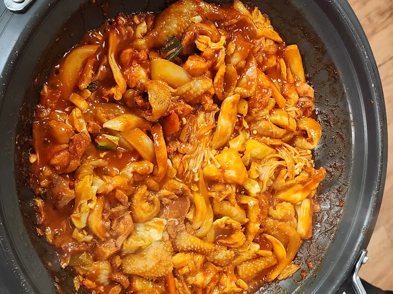 맛깔스러운 닭주물럭