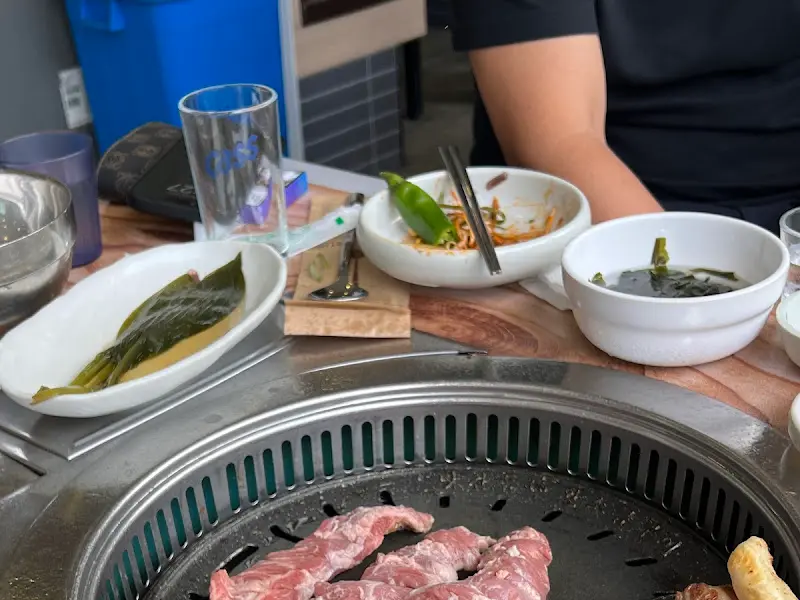 맛있게 익어가는 고기