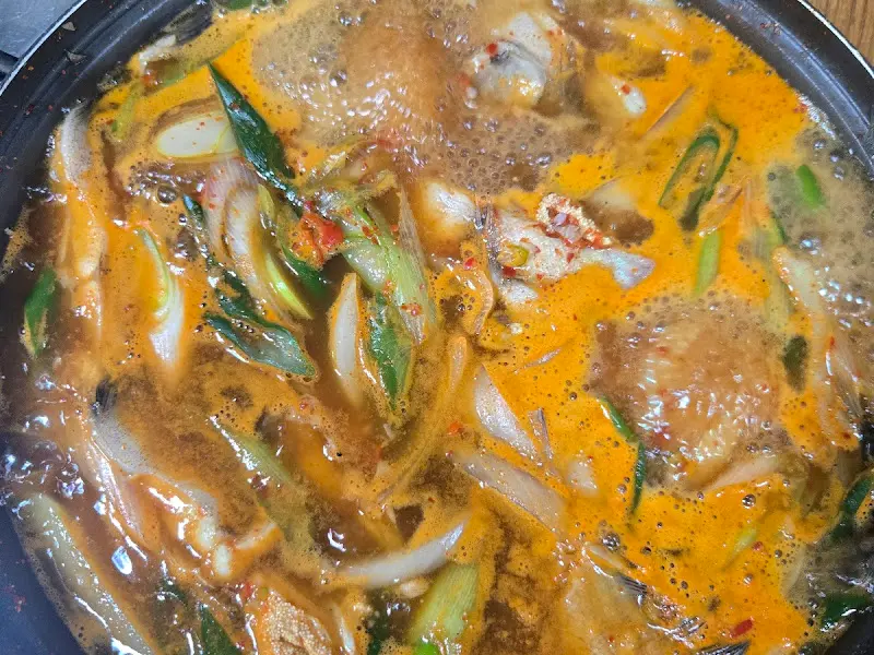 물가자미 찌개의 클로즈업