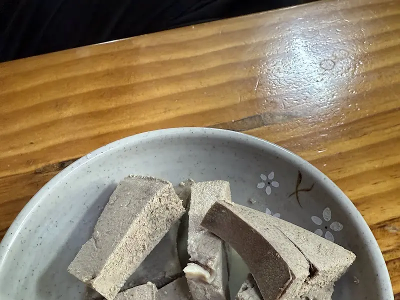 기본 반찬으로 제공되는 간