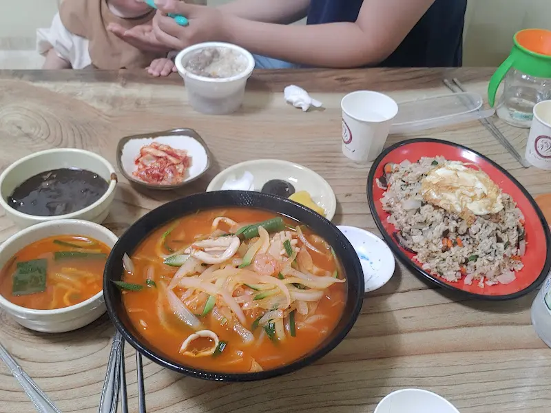 문정식당 볶음밥, 짬뽕, 탕수육