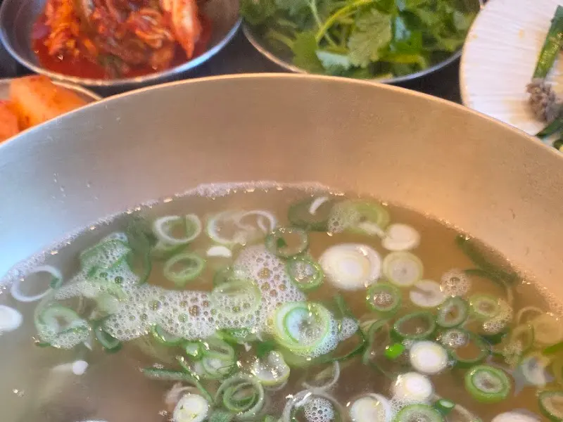 깔끔하고 시원한 국물이 매력적인 평양냉면