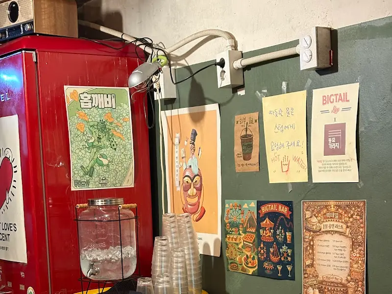 동묘 가라지 내부 인테리어