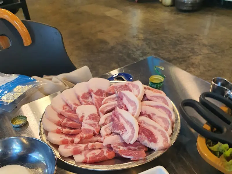 신선한 돼지고기