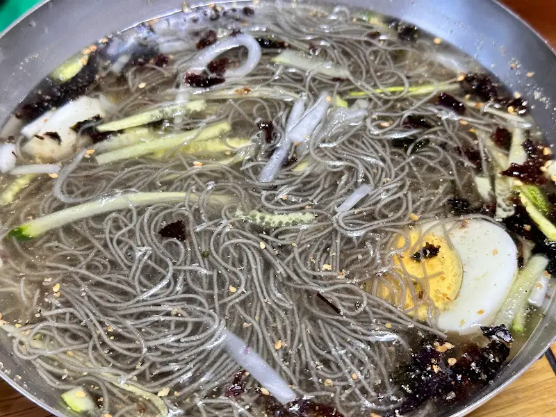 물 막국수 전체 샷