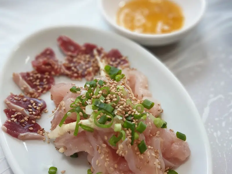 닭육회와 모래집