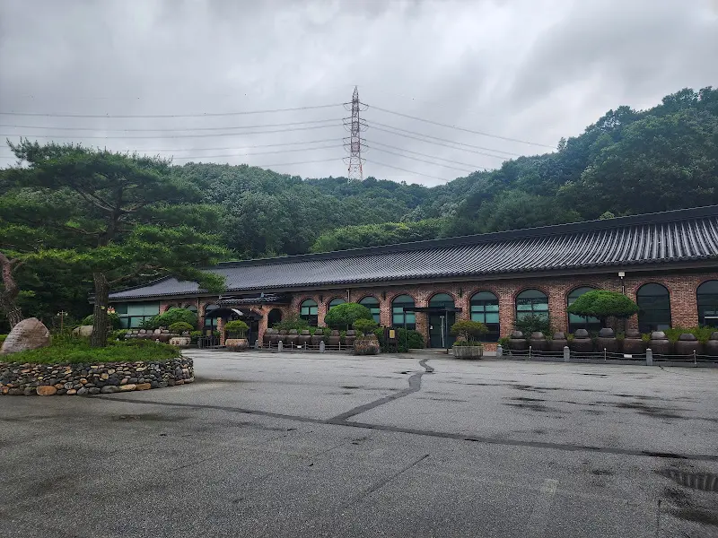 뒤웅박고을 식당