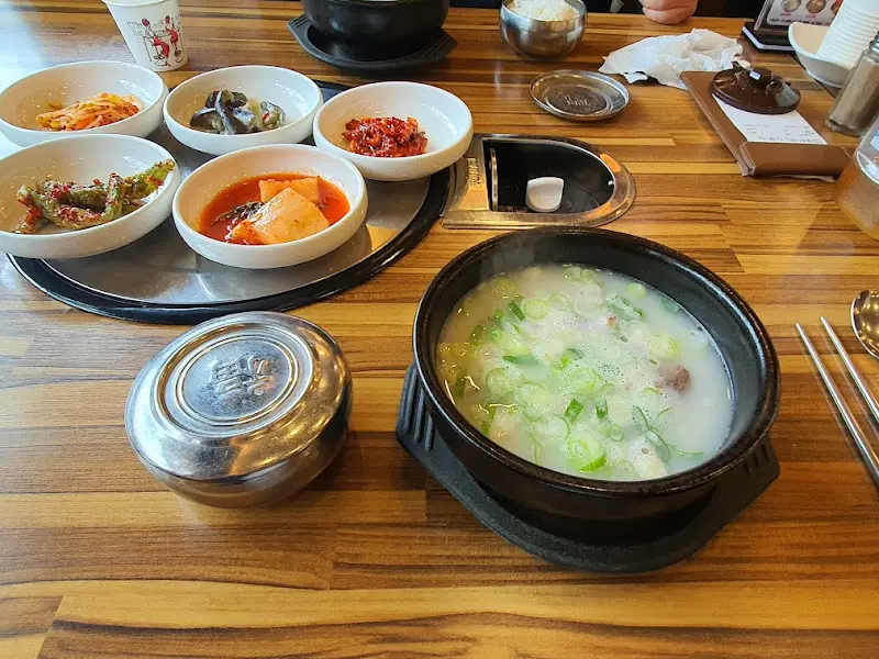 설렁탕 한 상 차림