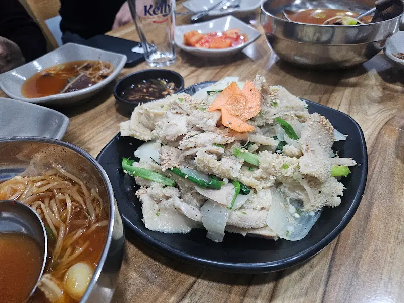 육개장과 양무침 전체샷