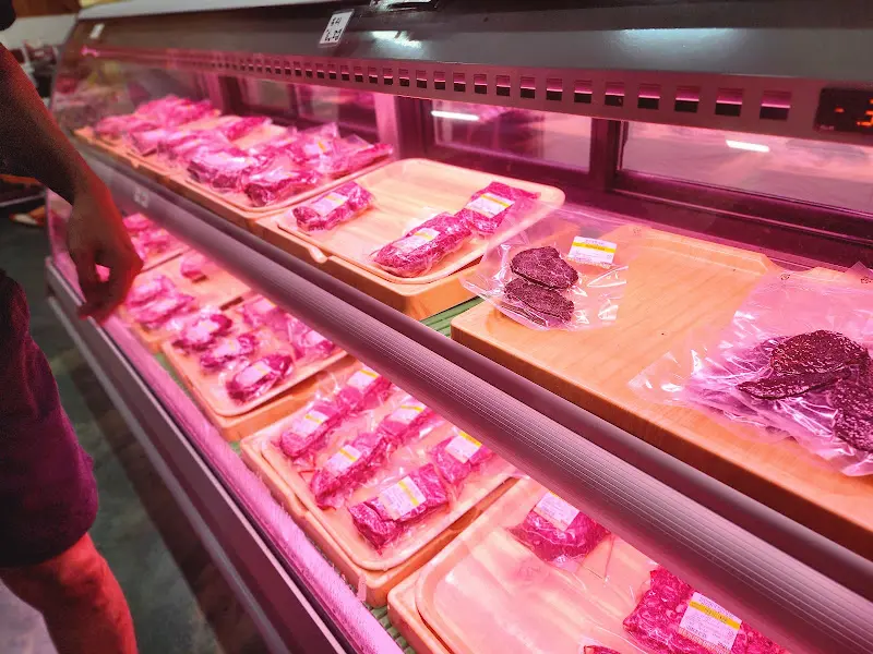 정육점 쇼케이스 안의 한우