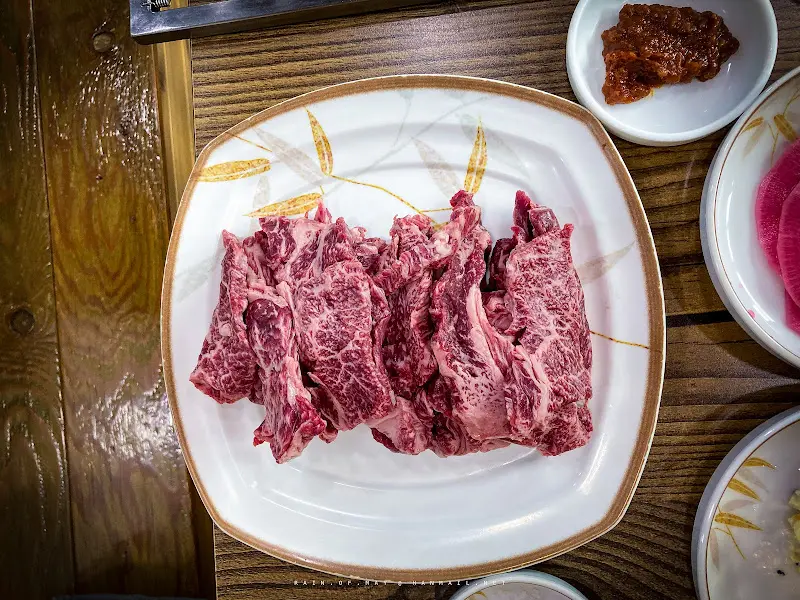 꽃등심과 갈비살