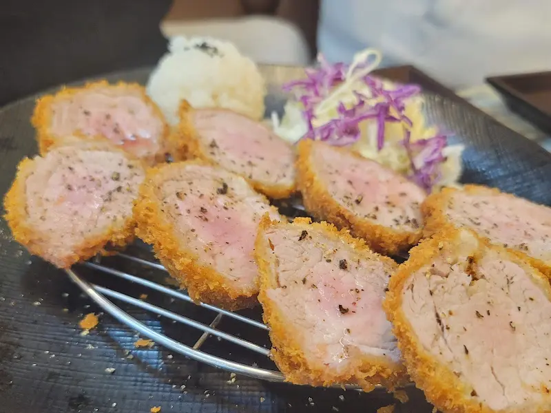 돈코 돈까스 근접샷