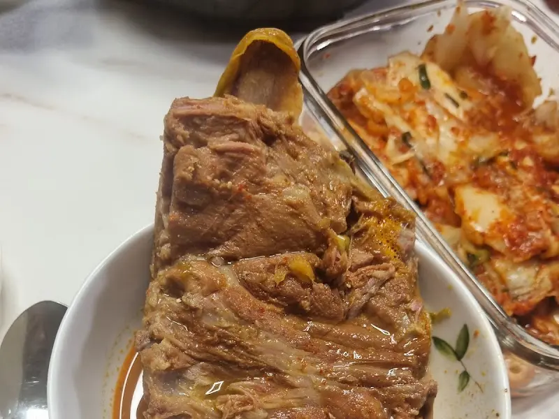 살코기가 풍부한 뼈