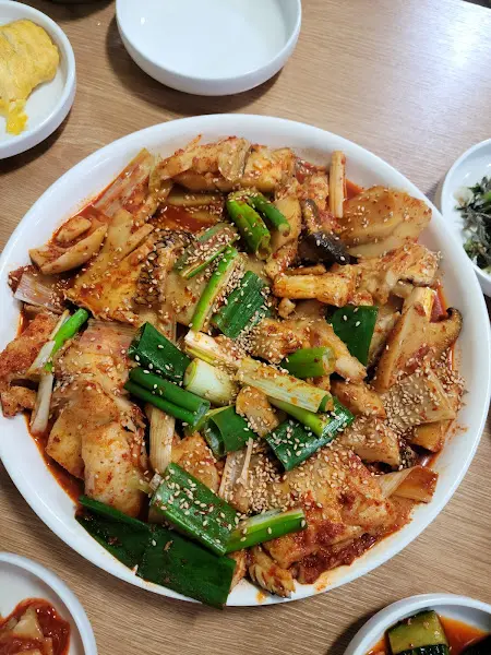 버섯과 돼지고기 볶음