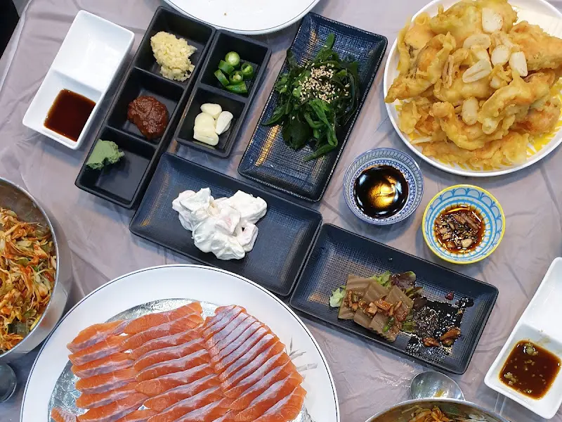 다채로운 곁들임 음식