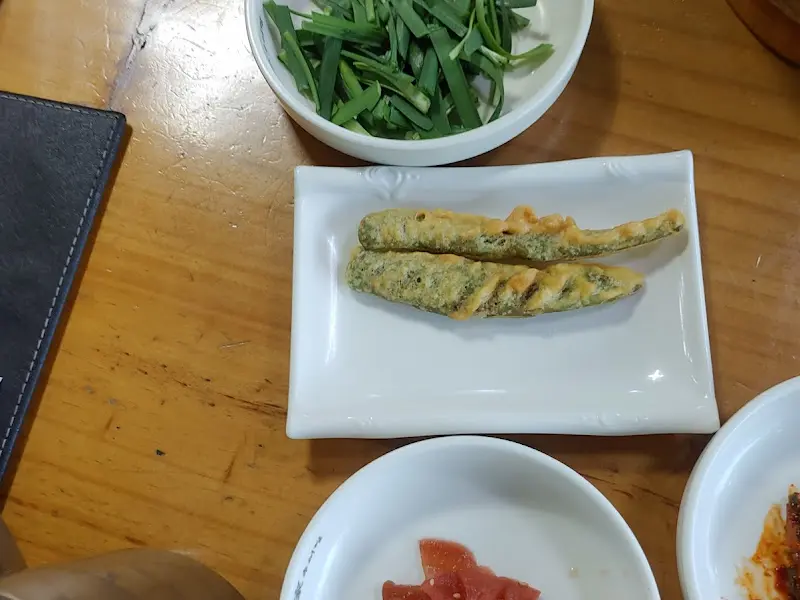 겉은 바삭하고 속은 촉촉한 추어 튀김