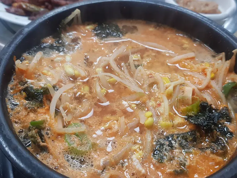 시원한 콩나물국밥