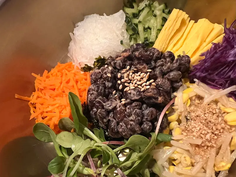 인들레의 낫또비빔밥