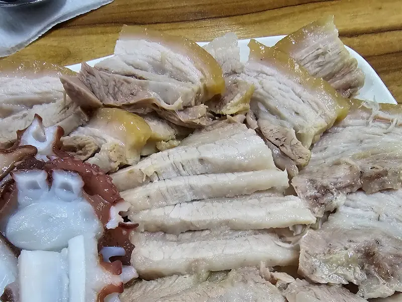 수육과 문어의 환상적인 조합