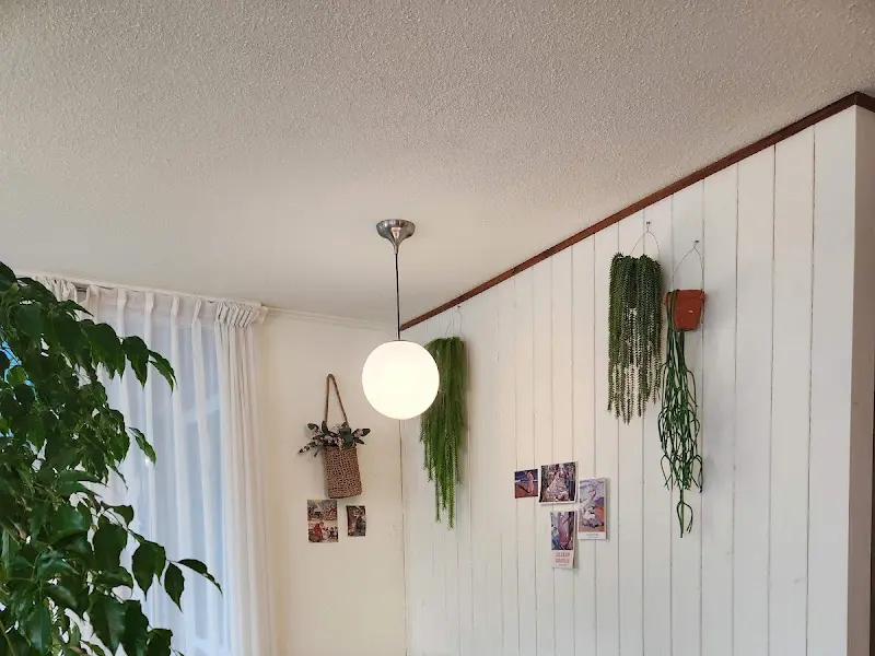 카페 내부 인테리어