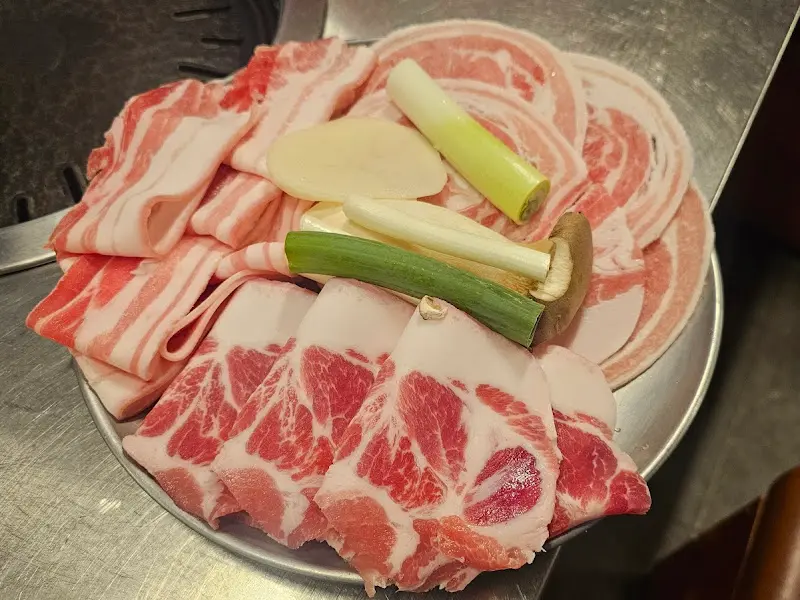 꽃삼겹살 한 상 차림