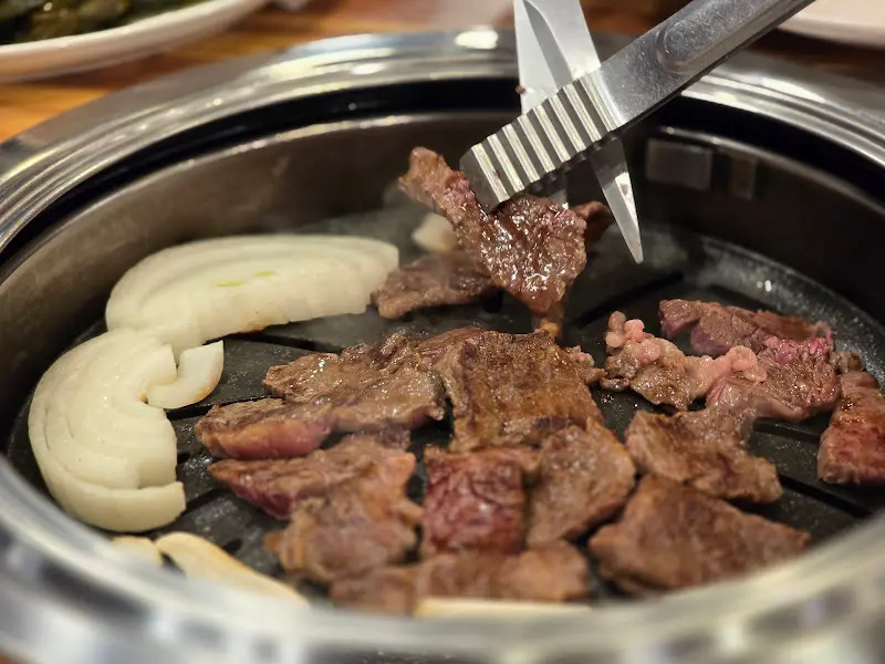 약소 숯불구이 굽는 모습