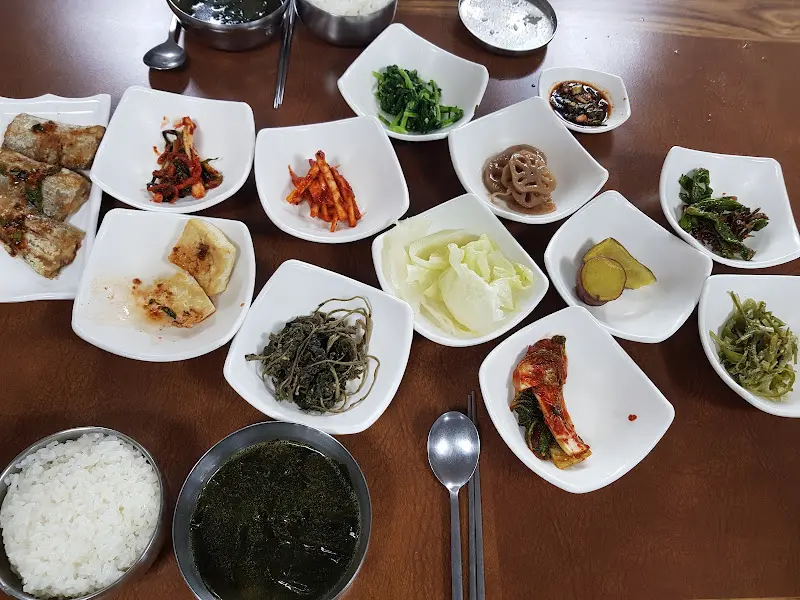 푸짐한 백반 한 상