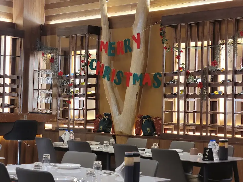 실내 테이블 세팅