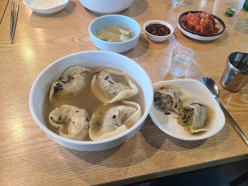 만두국과 반찬
