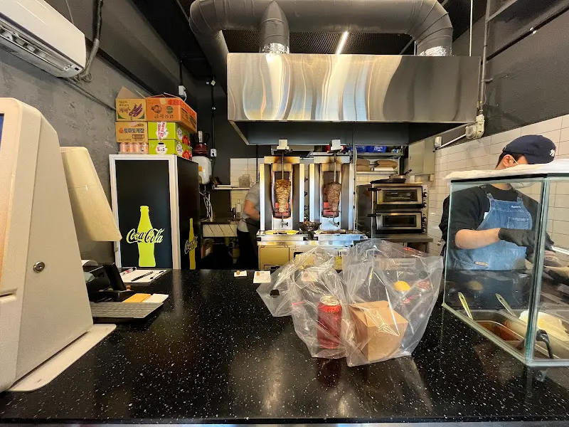 서울케밥 내부