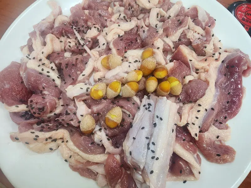 신선한 오리 로스 구이